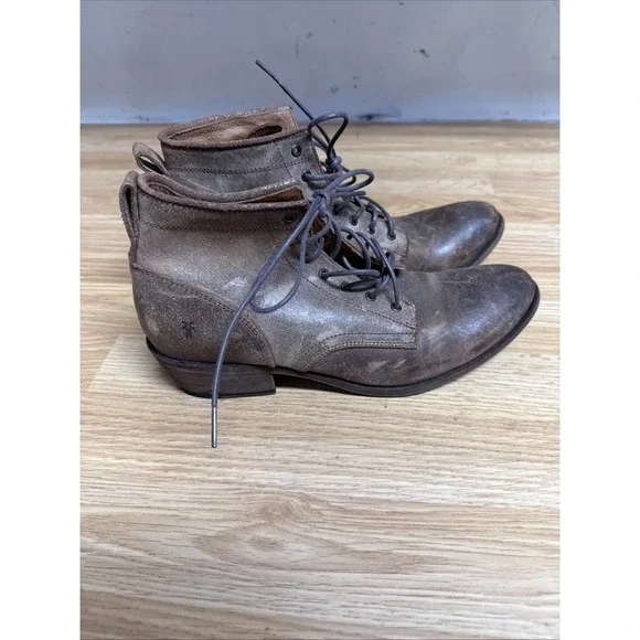 Frye CarsonBoots Women 9.5 B Lace Up Brown Leather Combat 6595